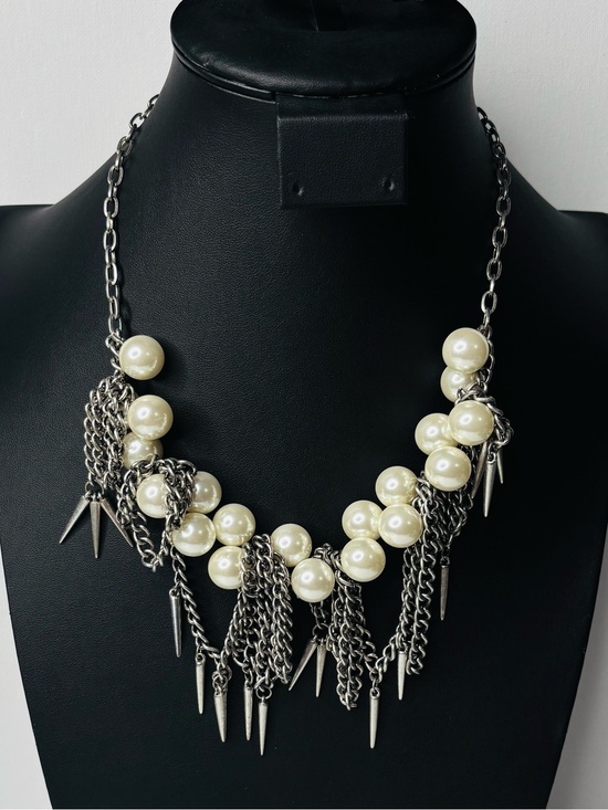 Banana Republic Jewelry - Banana Republic Pearl and Spike Statement Necklace